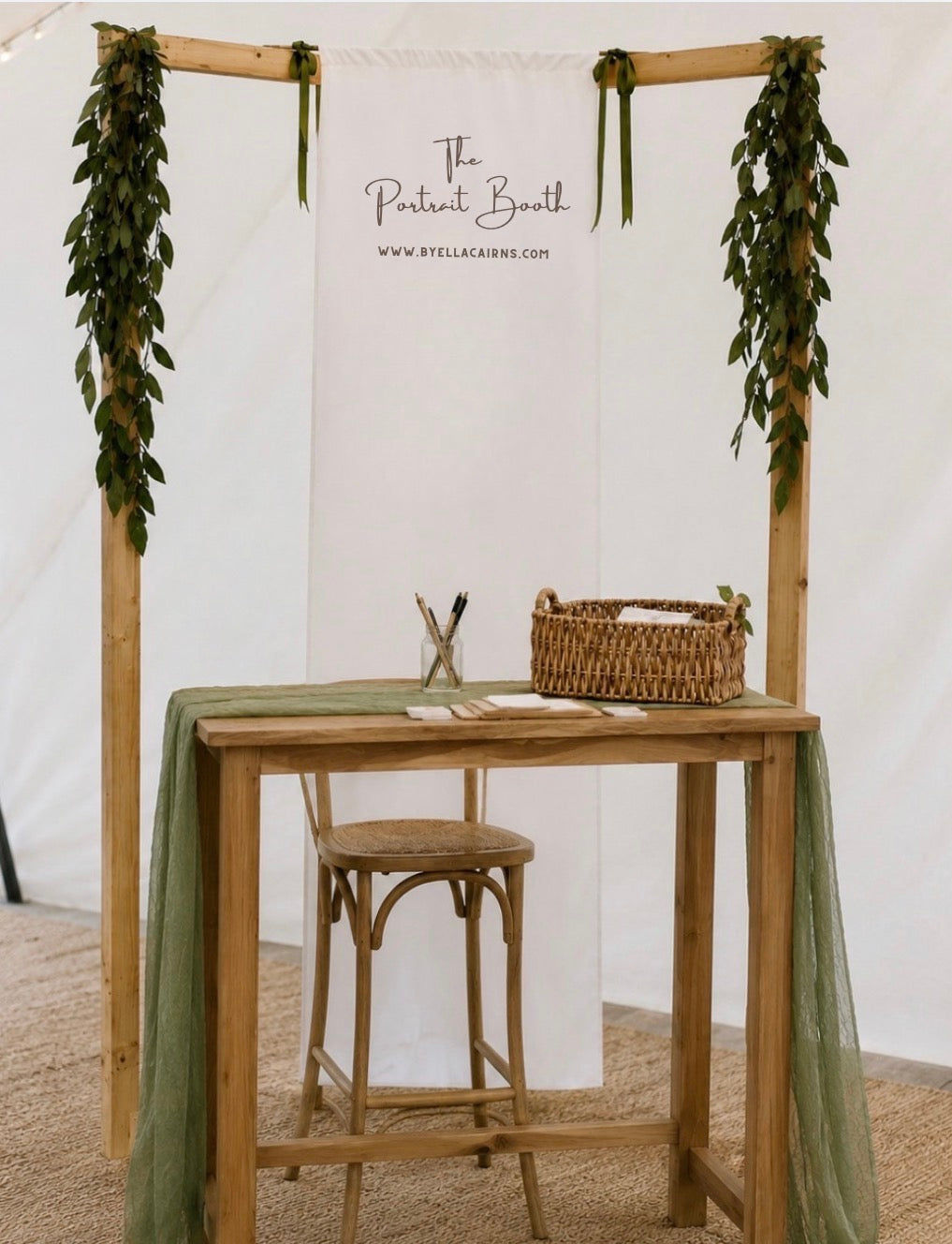 Live wedding guest illustrations